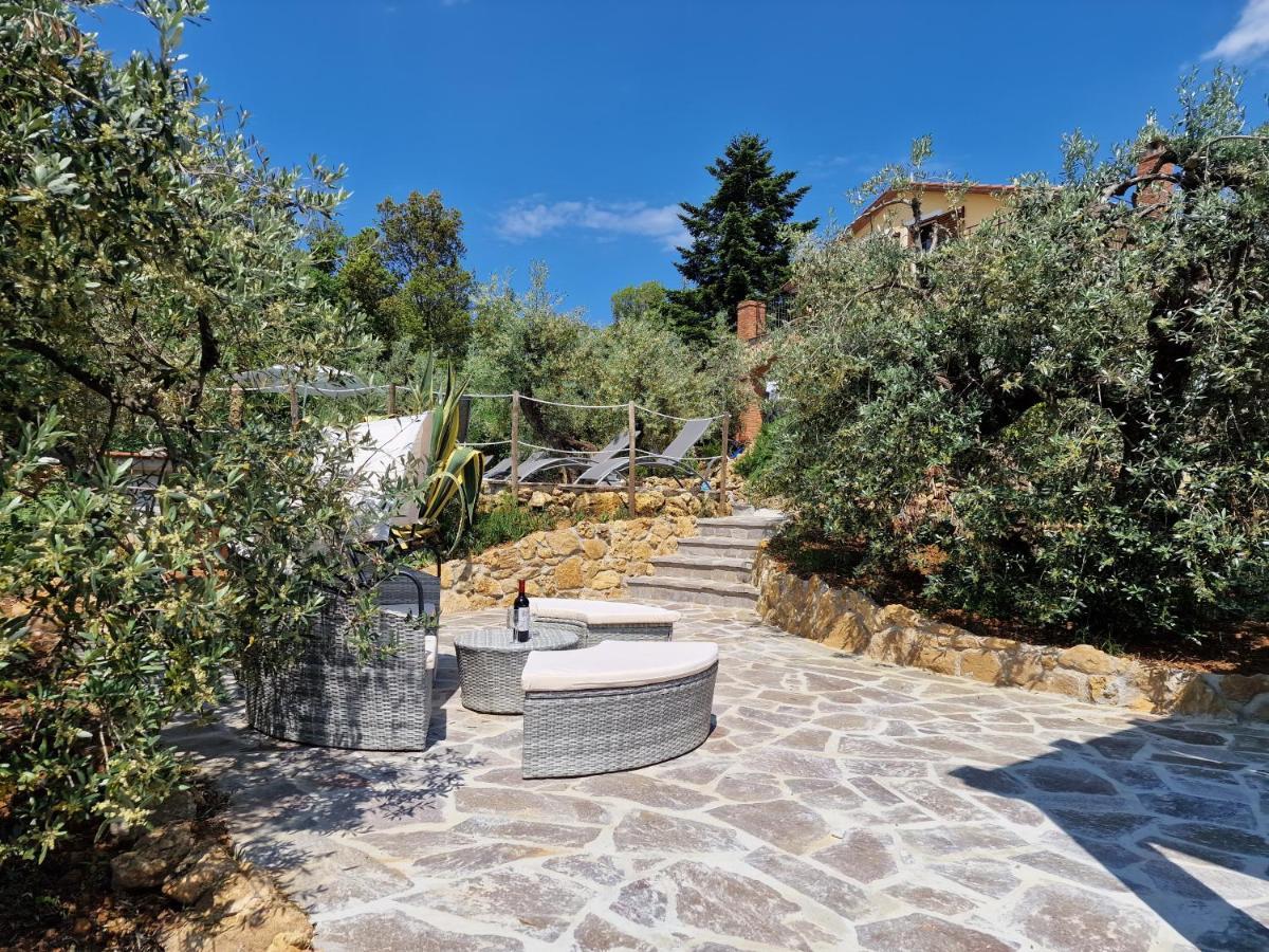 Il Panorama Apartment Montescudaio Exterior photo